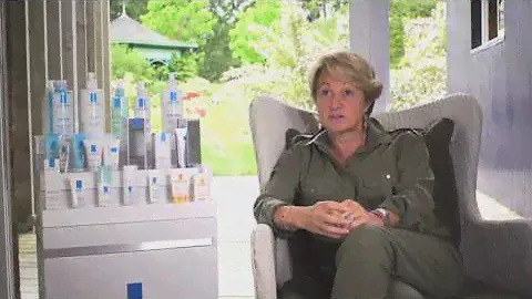 LA ROCHE POSAY - Interview du Dr Netter - Le contour des yeux - www.dr-netter-dermatologue.fr/