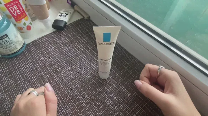 Крем от LA ROCHE-POSAY    EFFACLAR